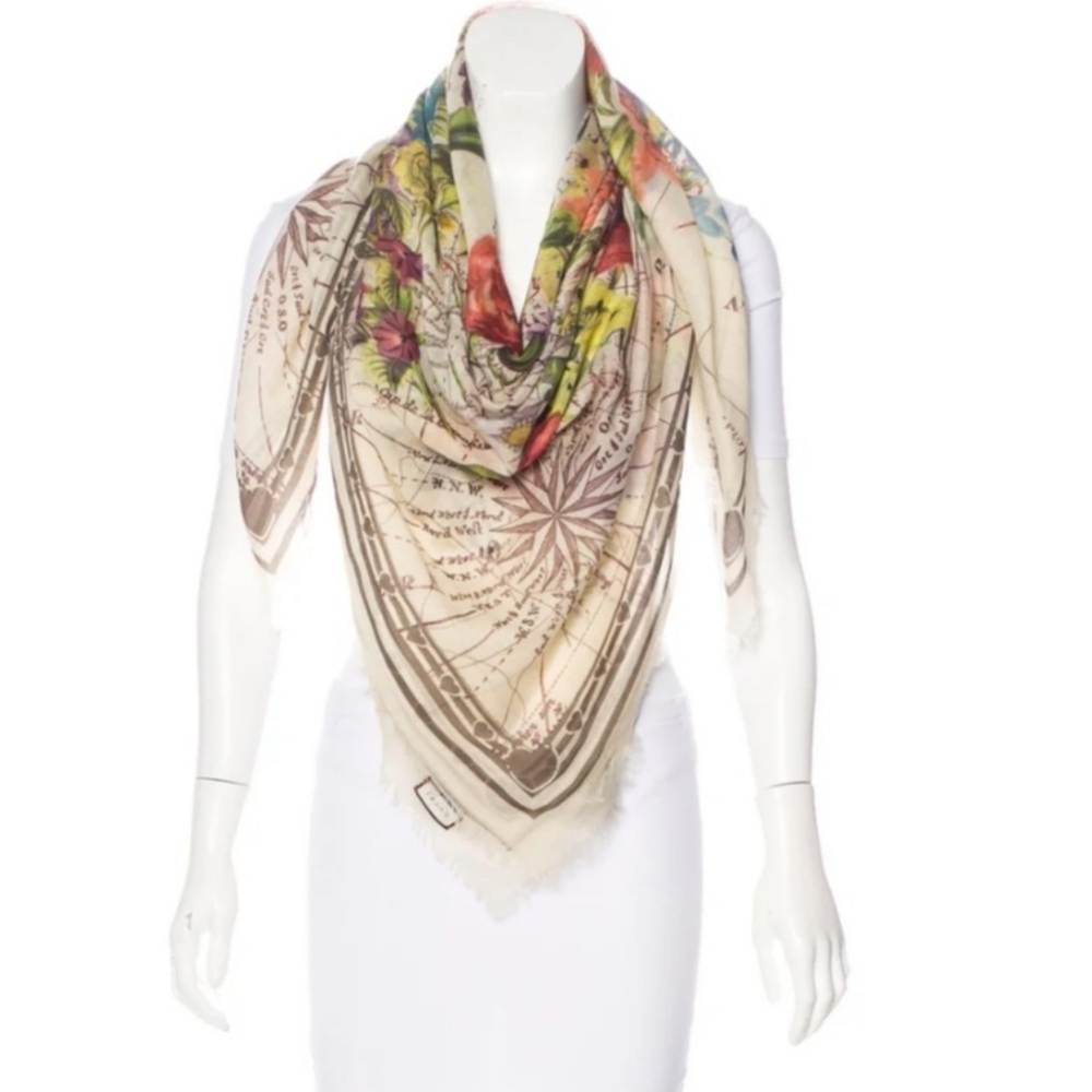 Gucci scarf